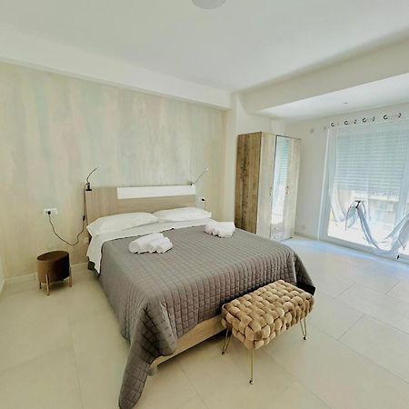 Aqua Marine B&B - Rooms And Apartments Μιλάτσο Εξωτερικό φωτογραφία