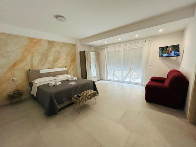 Aqua Marine B&B - Rooms And Apartments Μιλάτσο Εξωτερικό φωτογραφία