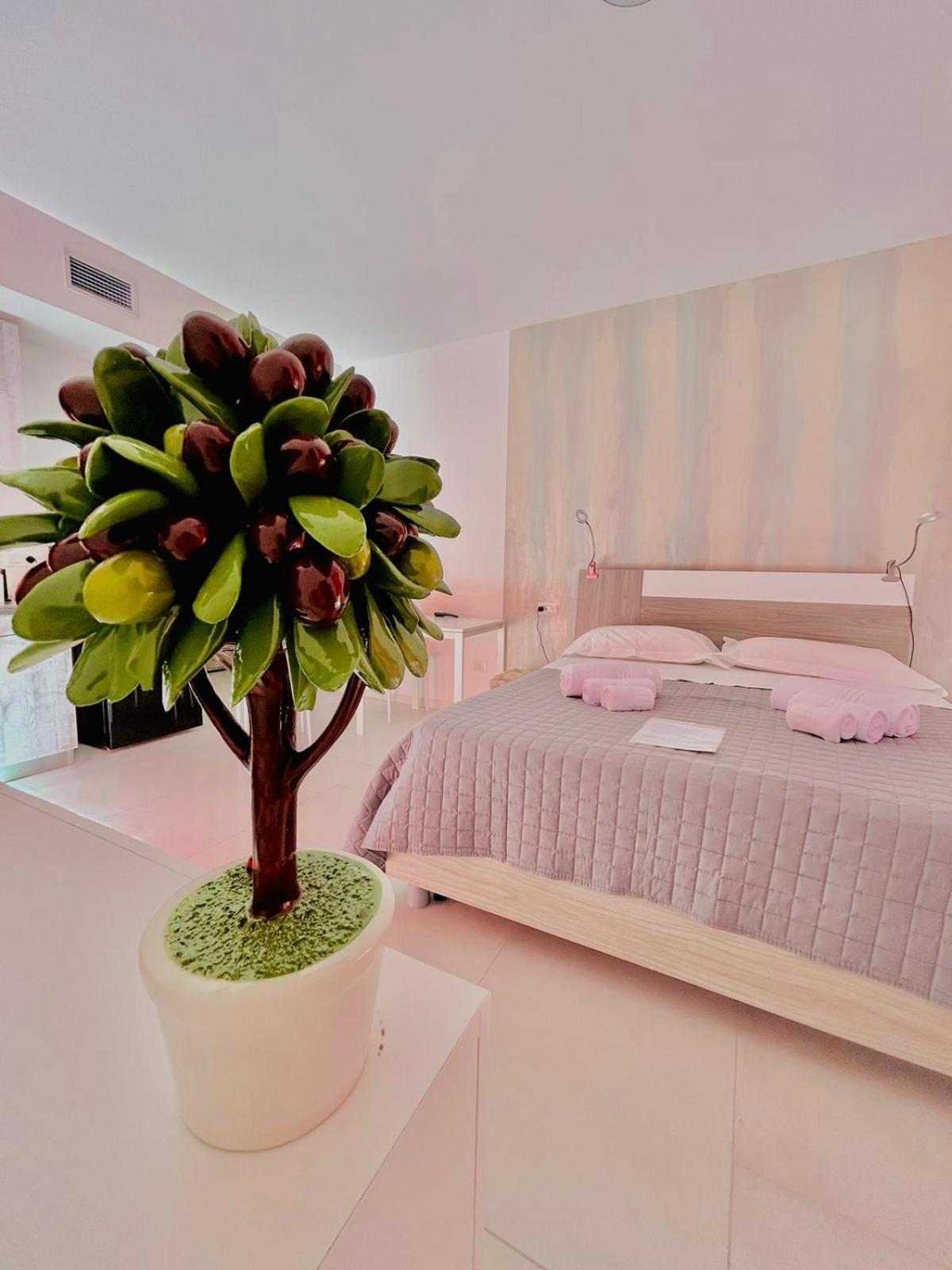 Aqua Marine B&B - Rooms And Apartments Μιλάτσο Εξωτερικό φωτογραφία