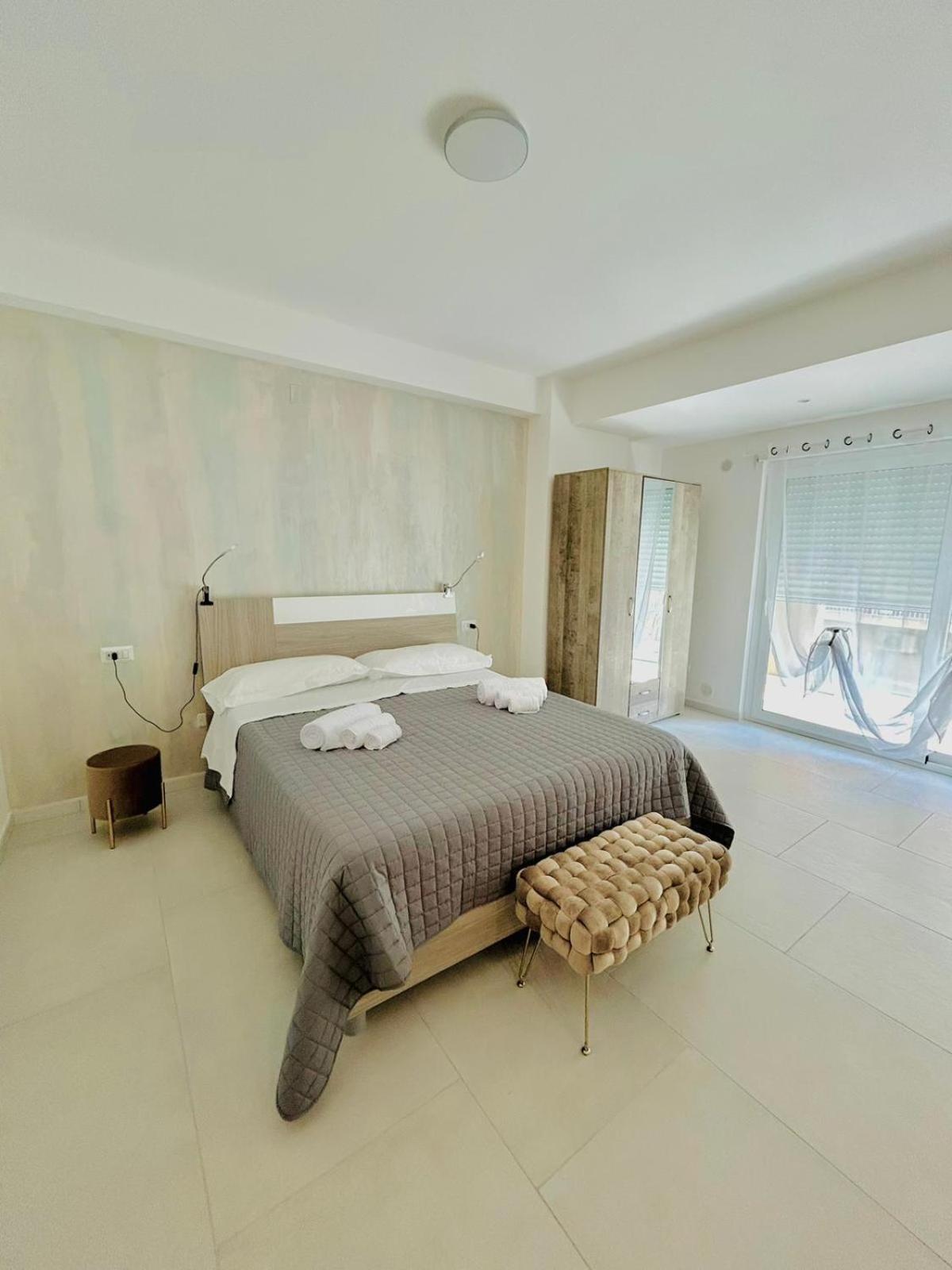 Aqua Marine B&B - Rooms And Apartments Μιλάτσο Εξωτερικό φωτογραφία