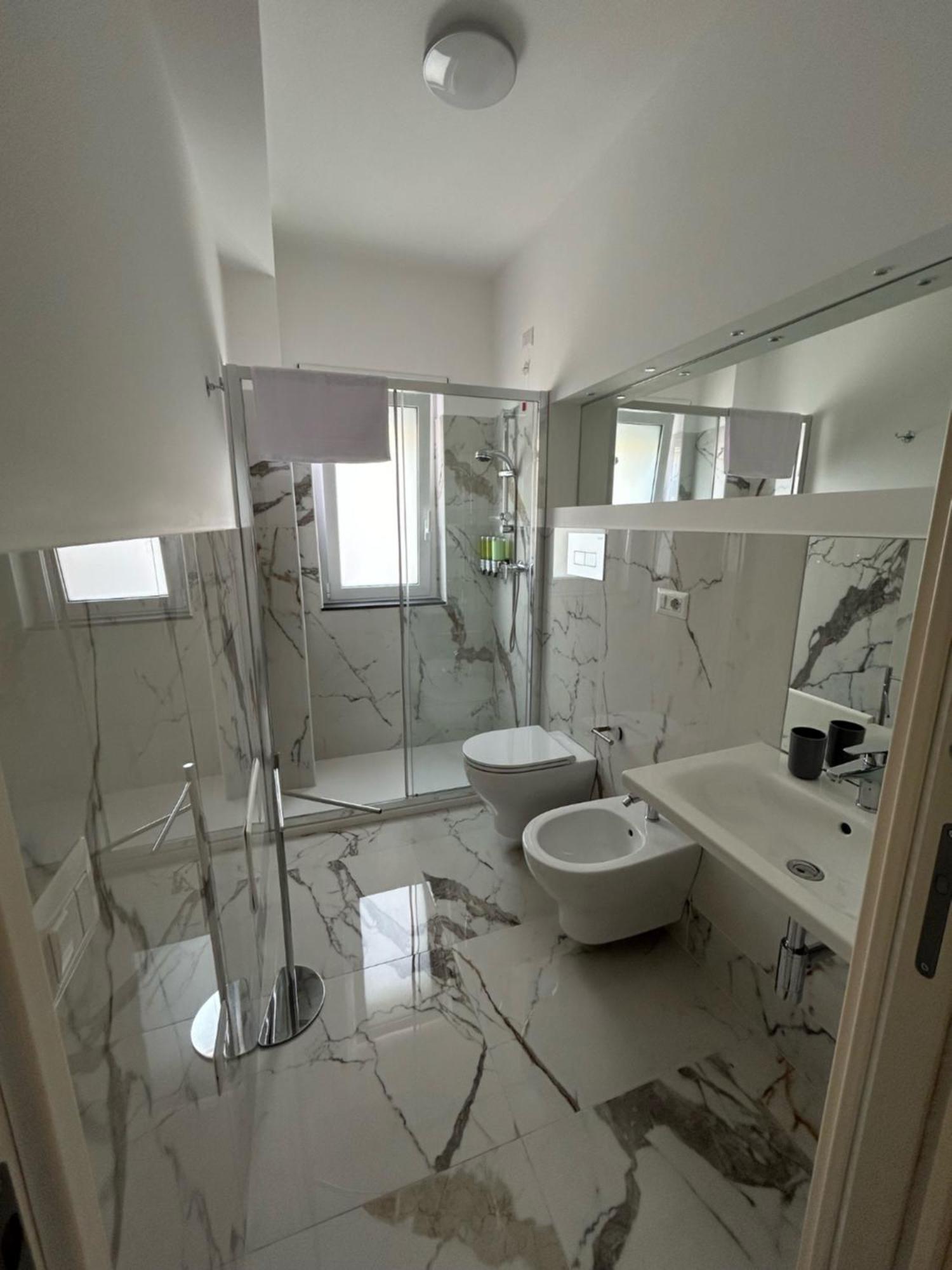 Aqua Marine B&B - Rooms And Apartments Μιλάτσο Εξωτερικό φωτογραφία