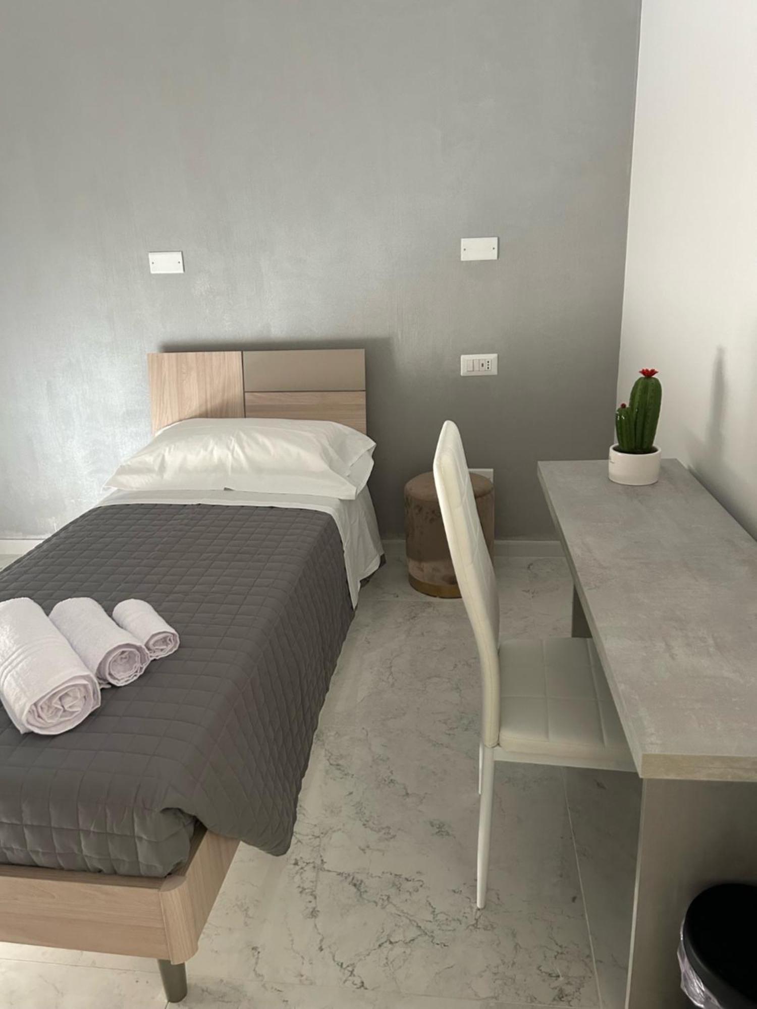 Aqua Marine B&B - Rooms And Apartments Μιλάτσο Εξωτερικό φωτογραφία