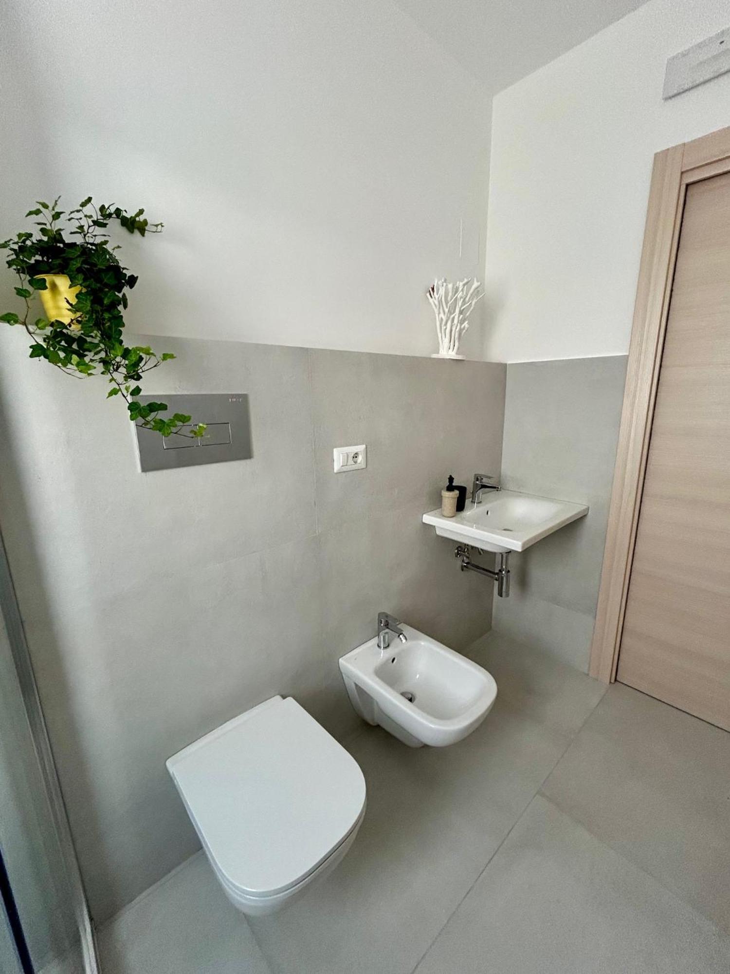 Aqua Marine B&B - Rooms And Apartments Μιλάτσο Εξωτερικό φωτογραφία